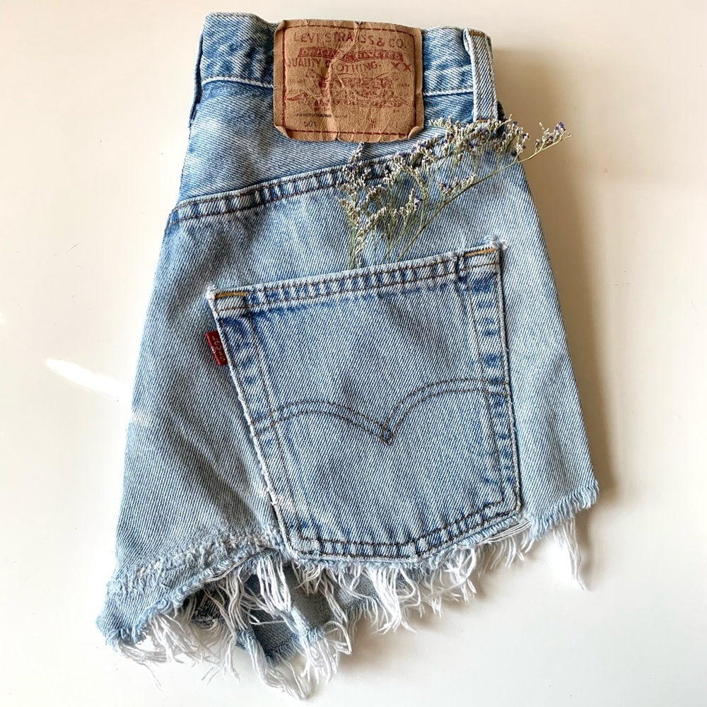 Vintage Levi’s | 501 Cutoff Denim Shorts